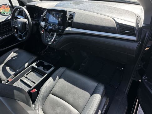 Used 2023 Honda Odyssey EX-L image 12