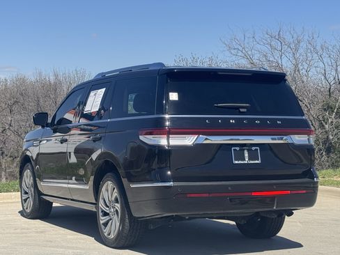 Certified 2023 Lincoln Navigator Reserve image 7