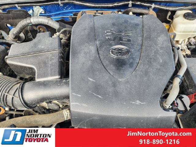Used 2017 Toyota Tacoma TRD Off-Road w/ Tow Package AWD/4WD image 31
