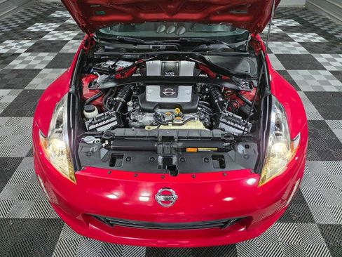 Used 2018 Nissan 370Z Touring 6-Speed Manual Coupe image 27