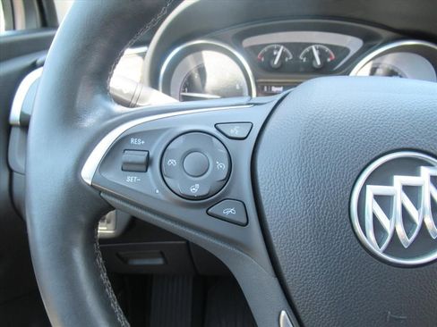Used 2019 Buick Envision Essence FWD image 21