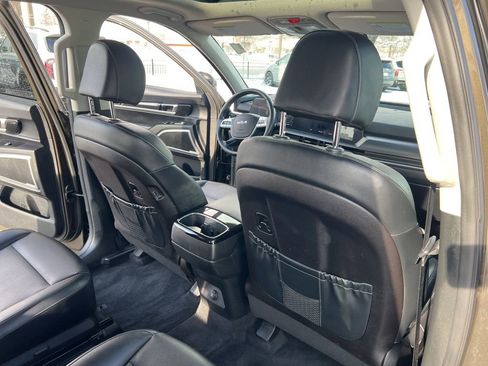 Certified 2023 Kia Telluride S w/ S Sunroof Package image 16