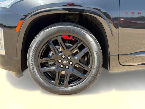 Used 2023 Chevrolet Traverse Premier w/ Redline Edition FWD image 12