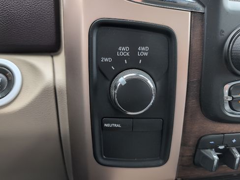 Used 2015 RAM 3500 Laramie Longhorn AWD/4WD image 15