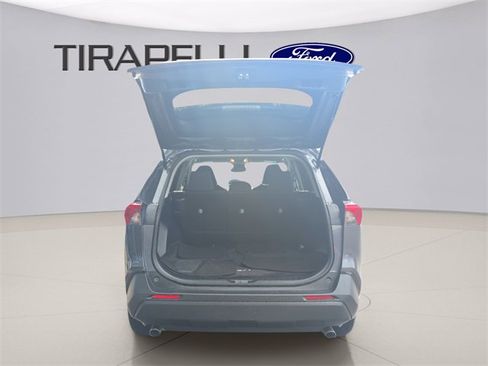 Used 2019 Toyota RAV4 LE image 17