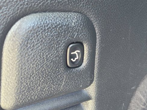 Used 2020 Jeep Grand Cherokee Altitude AWD/4WD image 10