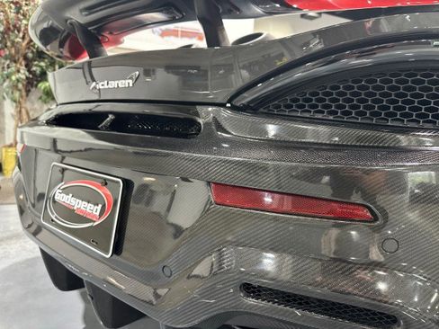 Used 2017 McLaren 570S Coupe RWD image 5