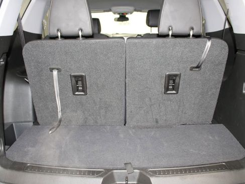 Used 2023 GMC Acadia SLT w/ Elevation Edition image 29