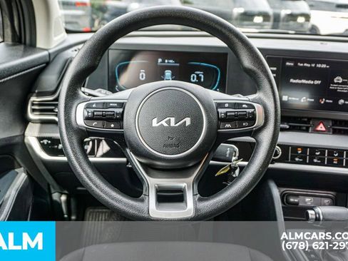 Used 2025 Kia Sportage LX FWD image 28