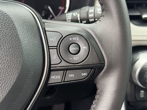 Used 2025 Toyota RAV4 XLE Premium FWD image 23