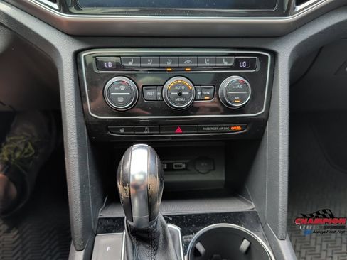 Used 2019 Volkswagen Atlas SEL Premium AWD/4WD image 31