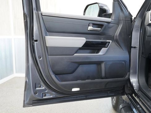 Used 2022 Toyota Tundra Limited AWD/4WD image 30