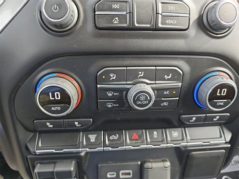 Used 2022 Chevrolet Silverado 3500 LT w/ Convenience Package image 19