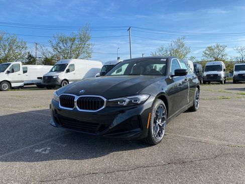 New 2026 BMW 330i xDrive Sedan AWD/4WD image 1