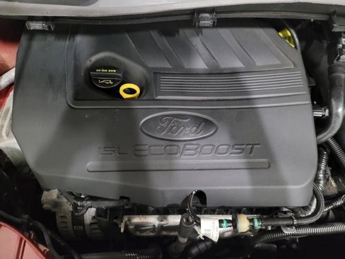 Used 2017 Ford Escape SE w/ Equipment Group 201A image 30