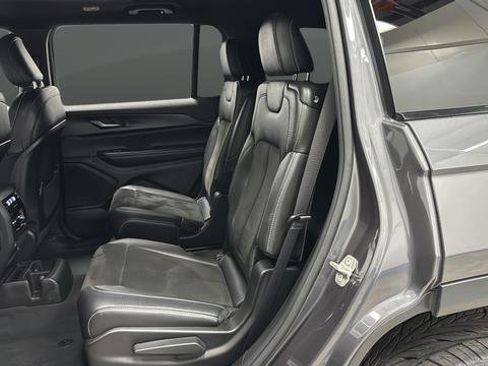 Used 2023 Jeep Grand Cherokee L Laredo AWD/4WD image 21