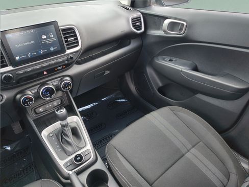 New 2026 Hyundai Venue SEL FWD image 15