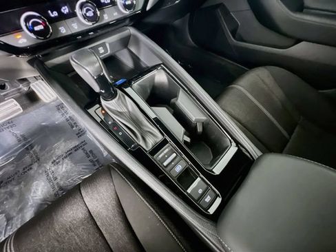 Used 2023 Honda Accord Sport image 25