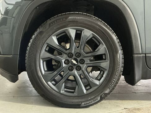 Used 2020 Chevrolet Traverse RS AWD/4WD image 13