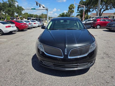 Used 2014 Lincoln MKS w/ Equipment Group 101A FWD image 9