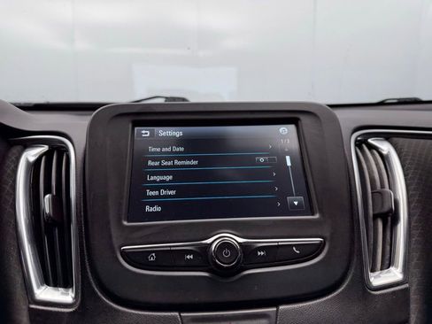 Used 2017 Chevrolet Malibu LT image 26