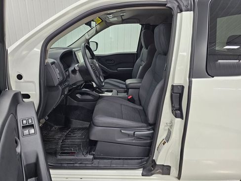 Used 2025 Nissan Frontier S AWD/4WD image 11