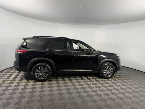 Used 2025 Nissan Pathfinder SV FWD image 7