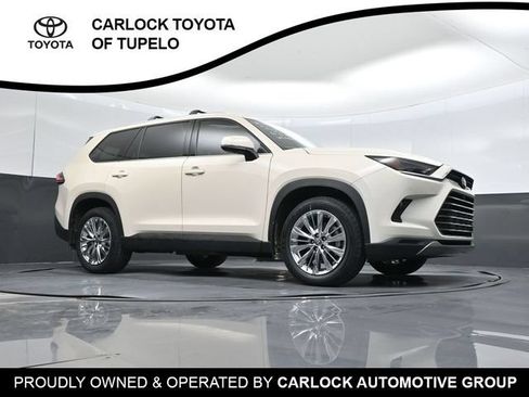 Used 2024 Toyota Grand Highlander AWD image 62