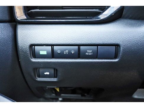 Used 2023 Nissan Sentra SV w/ All-Weather Package image 16