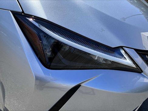 Used 2025 Lexus UX 300h FWD w/ Accessory Package (Z2) image 21