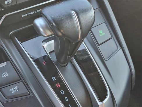 Used 2019 Honda CR-V Touring image 12