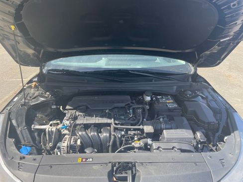 Used 2025 Kia K4 LXS image 31