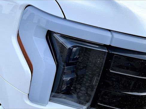 Certified 2022 Ford F150 Lightning Platinum image 30