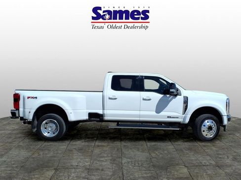 Used 2024 Ford F450 Lariat w/ FX4 Off-Road Package image 5