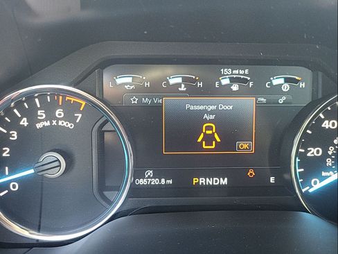 Used 2019 Ford F150 Lariat AWD/4WD image 12