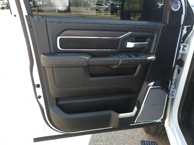 Certified 2026 RAM 2500 Laramie AWD/4WD image 18