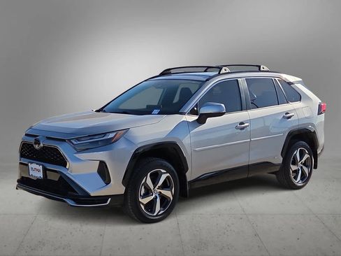 Used 2025 Toyota RAV4 SE w/ Weather & Moonroof Package AWD/4WD image 1