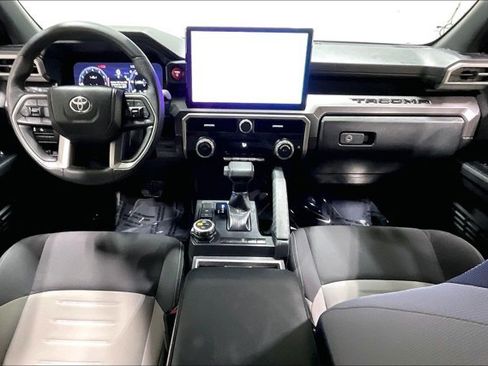 Certified 2024 Toyota Tacoma TRD Off-Road image 16