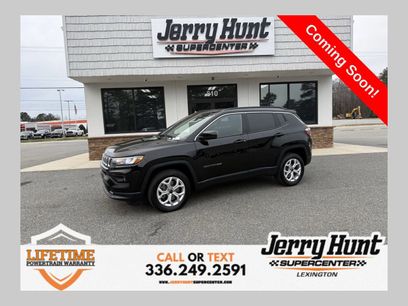 Used 2025 Jeep Compass Latitude w/ Sun & Sound Group