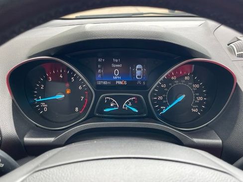 Used 2019 Ford Escape Titanium FWD image 28