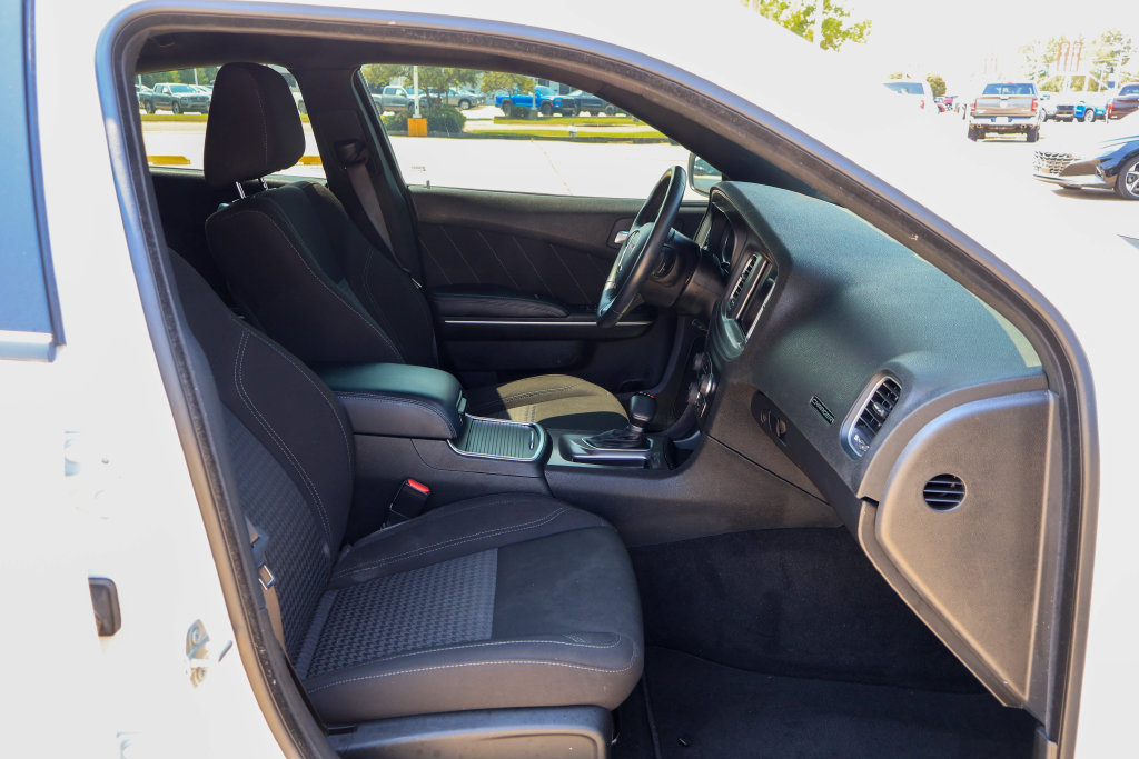 Used 2023 Dodge Charger SXT RWD image 8