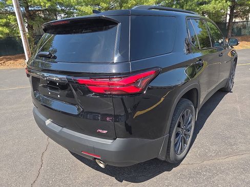 Used 2023 Chevrolet Traverse RS w/ LPO, Floor Liner Package AWD/4WD image 3