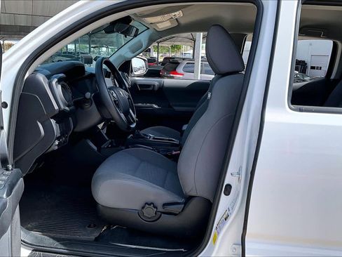 Used 2023 Toyota Tacoma SR AWD/4WD image 8