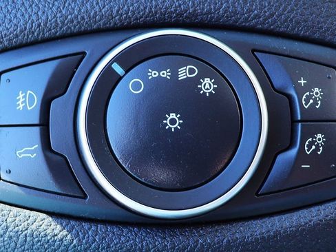 Used 2018 Ford Escape SE image 41