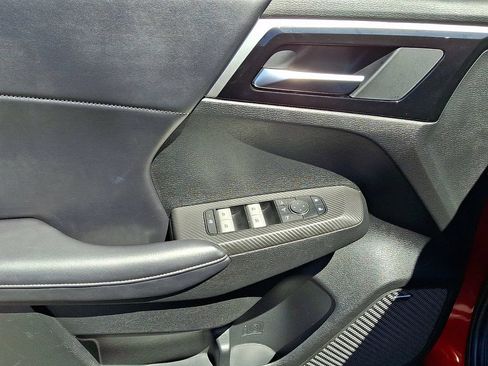 Used 2025 Mitsubishi Outlander SE AWD/4WD image 14