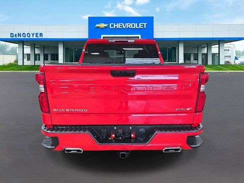 Used 2021 Chevrolet Silverado 1500 RST w/ Z71 Off-Road Package image 10