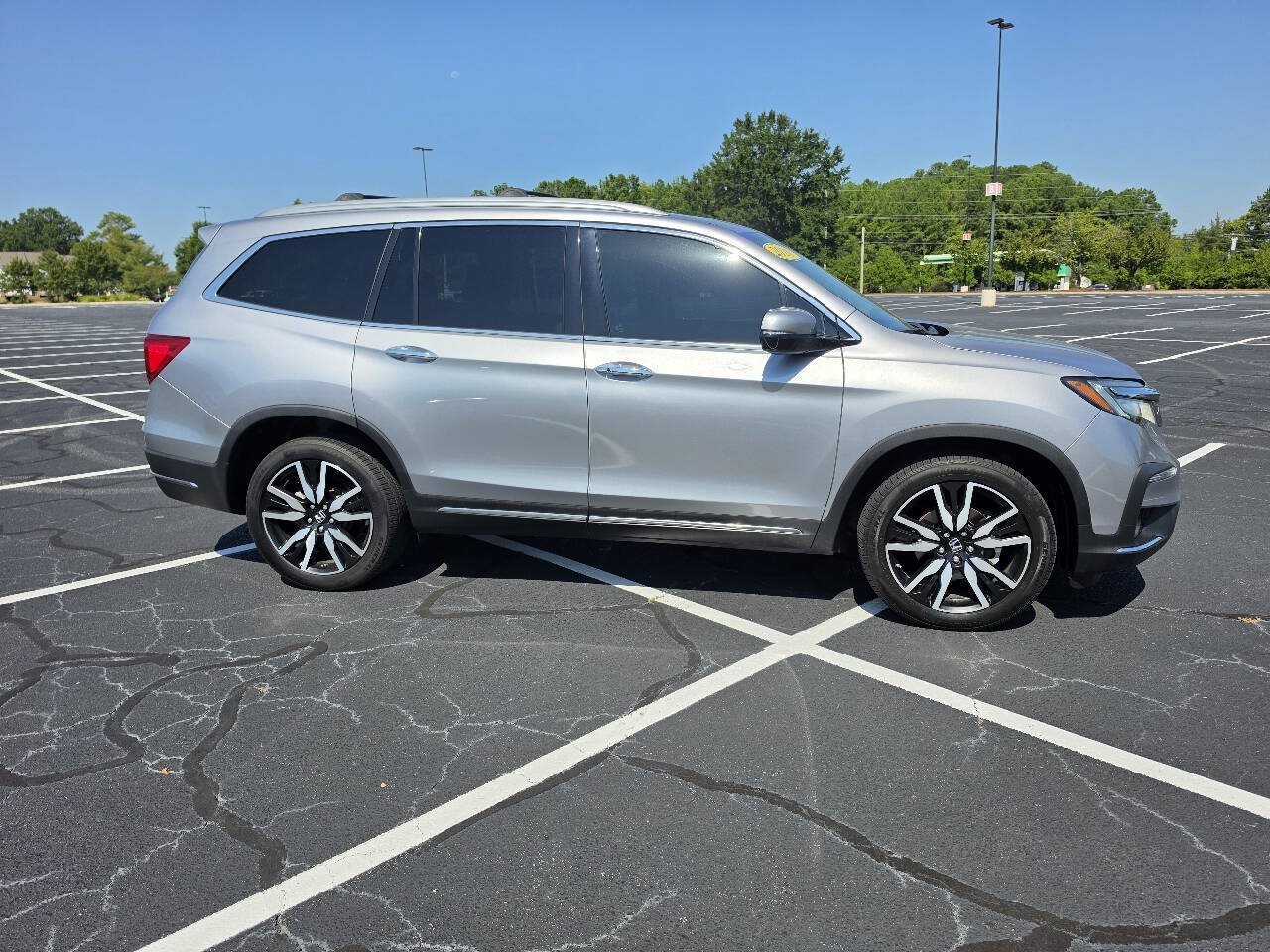 Used 2020 Honda Pilot Touring image 4