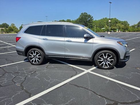 Used 2020 Honda Pilot Touring image 4