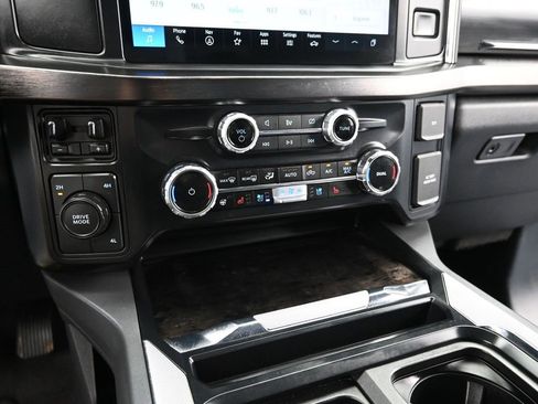 Used 2024 Ford F350 Lariat w/ Chrome Package image 13