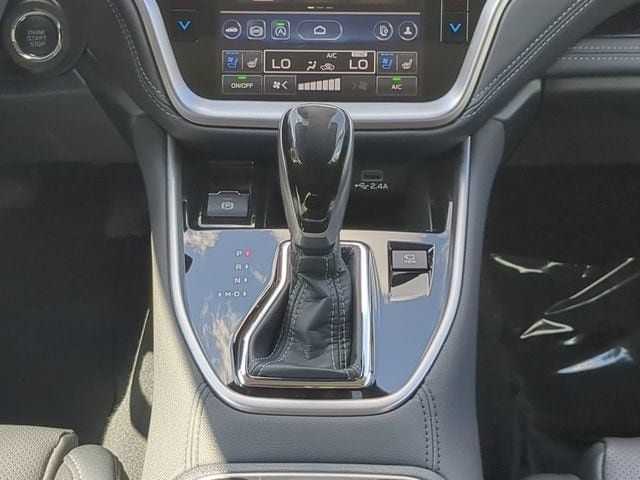 Used 2025 Subaru Outback Touring AWD/4WD image 18